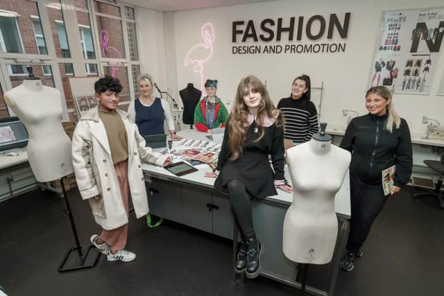 Fashion students Usmaan Ali, Cheryl Boothroyd, Bethany Lewis-Burrows, Leila Rochester, Katie Jeffries and Rachael Woolfe are looking forward to the visit of Alec Maxwell.

Photogra  David Wood