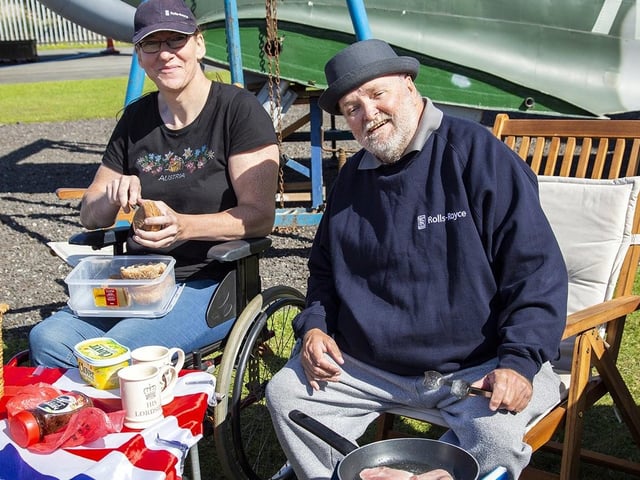 Melissa Jardine and Roger Hagan enjoying a lovely breakfast with a 1973 Rolls Royce Silver Shadow.