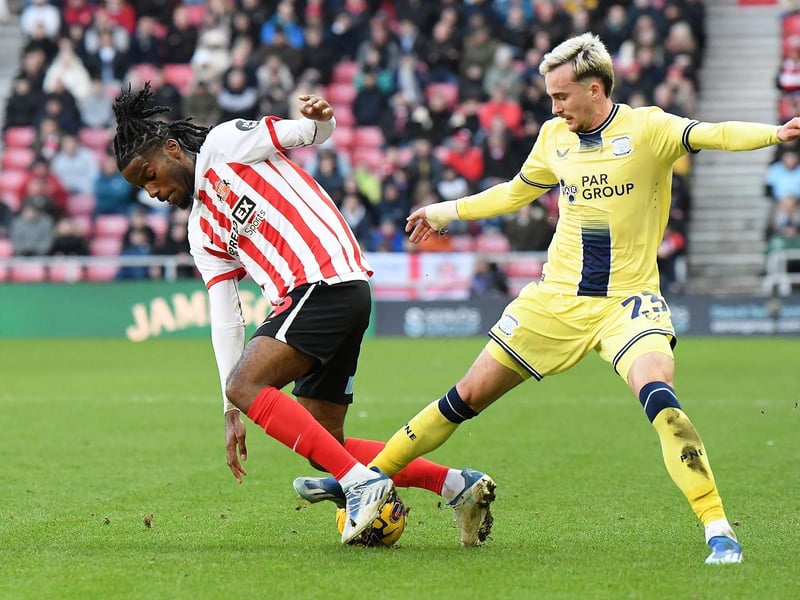 Absolutely superb in the first half, his tenacity at the base of midfield the bedrock of the control Sunderland were able to exert on the game. Clever assist for Pritchard’s opener, too. 8