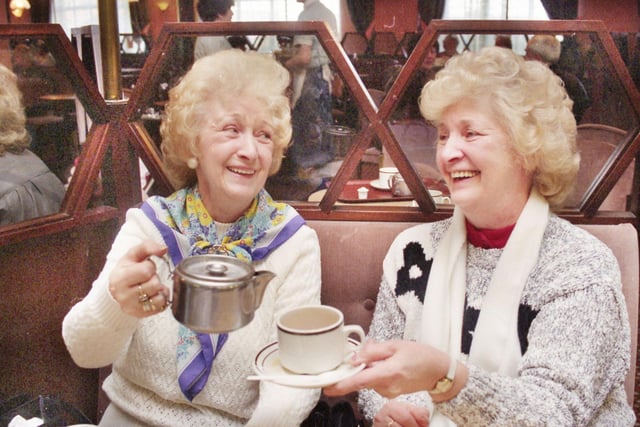 Sisters Sarah Gold and Joyce Middleton enjoy a last cuppa in the cafe on January 26, 1993.