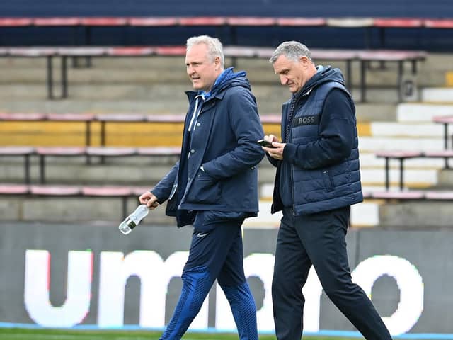 Sunderland head coach Tony Mowbray and assistant Mark Venus. Photo: Frank Reid