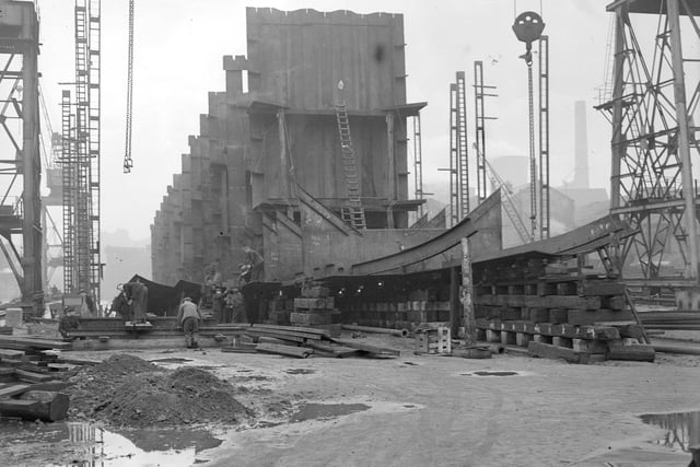 Shipbuilding in 1950 at Sir James Laing & Sons, which was founded in 1793. The yard's last ships were completed in 1985.