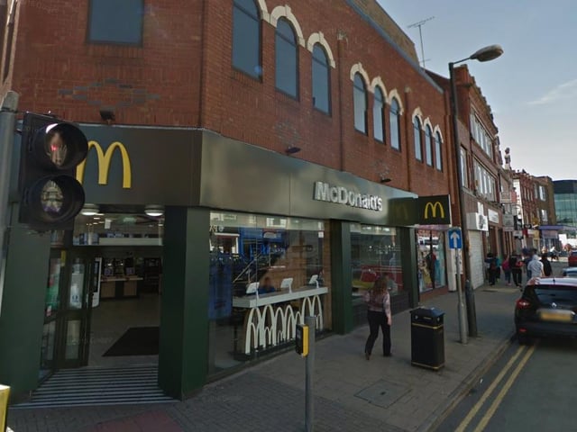 This McDonald's restaurant has a 3.9 star rating on Google based on 1,190 reviews.