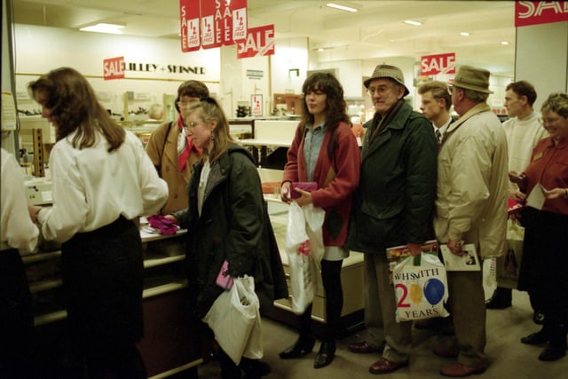Binns last customers on January 30, 1993. Were you among them?