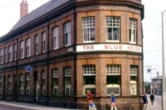 A walk down Commercial Road would take you to the Blue House in 1967. Photo: Ron Lawson.