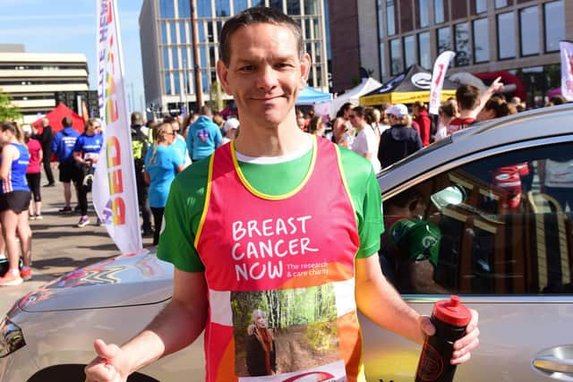 Carl Lynn, 39, was running in memory of his sister who passed away three years ago.
