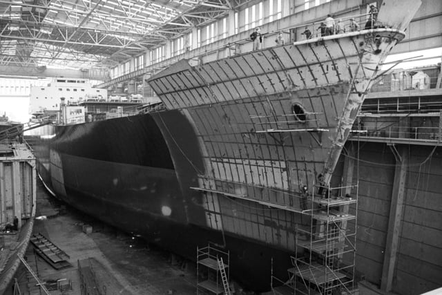 Building two 16,500 tonne cargo ships in the new undercover yard in 1976.