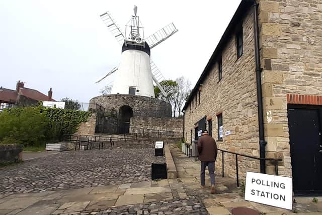 Fulwell Mill was used as a polling station in Sunderland. The Tories lost ground to the Liberal Democrats in the ward.