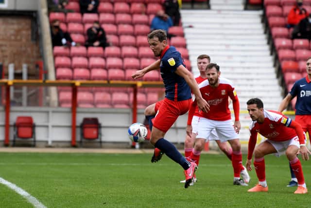 Charlie Wyke puts Sunderland in the lead at the County Ground