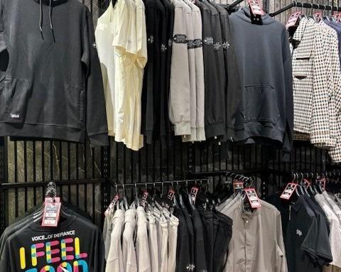 To celebrate its launch, BADGE hosted a weekend of exclusive offers including 10 percent off outlet prices and up to 30 percent off all year round.