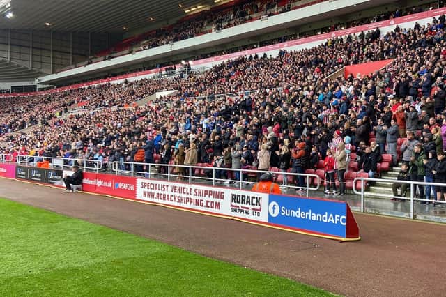 Applause on the 13th minute in memory of Sunderland fan Oliver Graham. (Picture by FRANK REID)