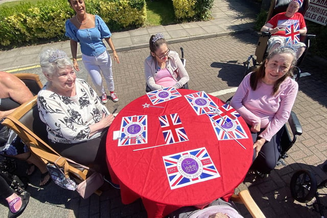 Having a right natter before the start of the Queen's Jubilee celebrations at Bryony Lodge and Marigold Nursing Homes.