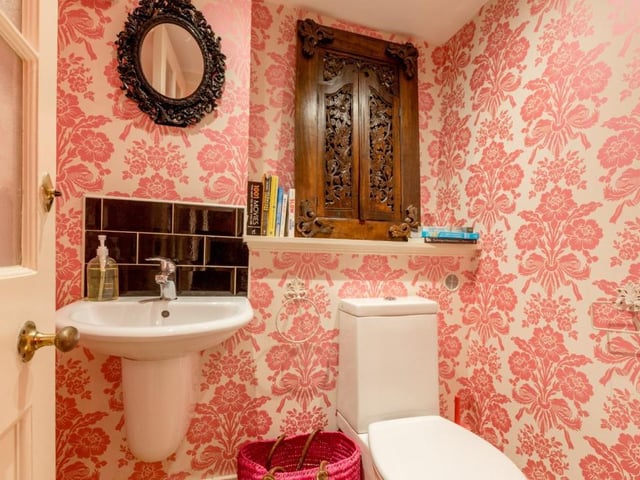 Lower ground floor WC.