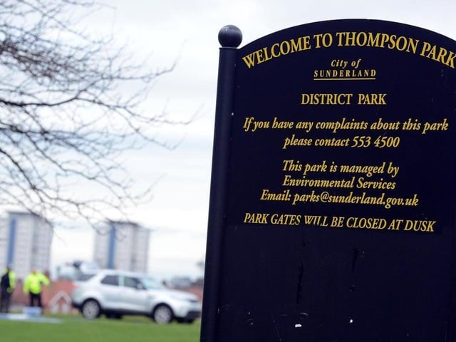 While great for a stroll at any time of the year, the warmer months at Thompson Park welcome in a range of outdoor sports activities. The park is home to bowling greens, tennis courts and football pitches.