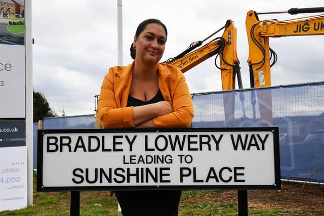 Gemma Lowery has unveiled the Bradley Lowery Way street sign.
