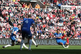 Amad Diallo scores Sunderland's winning goal against Birmingham City at Stadium of Light. (Photo by Nigel Roddis/Getty Images)