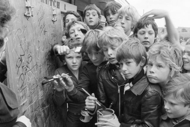 These youngsters joined forces to tackle graffiti in Gilley Law shopping centre in 1979. Were you one of the people giving a helping hand?