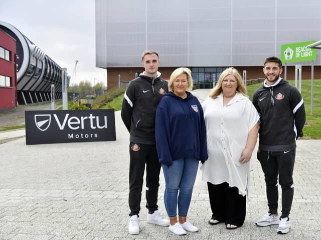Sunderland stars Carl Winchester and Lynden Gooch meet Joanne Youngson (centre left) and Cath Reid (centre right)