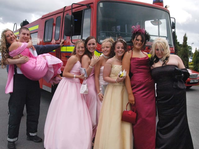 Farringdon Community College students got plenty of attention with their arrival at Ramside Hall in 2004.