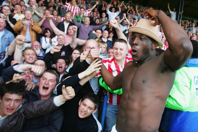 Nyron Nosworthy of Sunderland celebrates with the fans after the Championship match between Luton Town and Sunderland at Kenilworth Road on May 6, 2007.