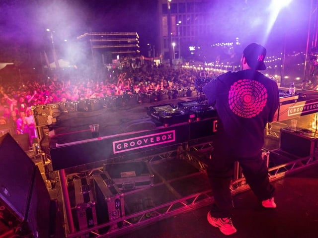 Keel Square was packed for the unforgettable August Bank Holiday celebration.