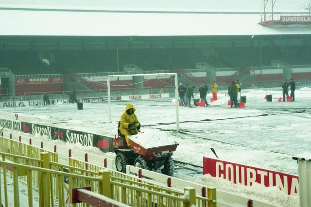 Snow clearing at Roker Park -  December 1995.