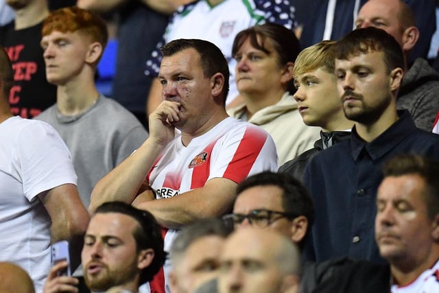 Safc Reading Sunderland fan picture gallery as SAFC and Reading fans pay tribute to ...