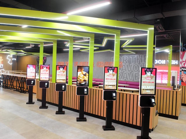 This pan-Asian restaurant in the heart of the city centre serves a range of tasty dishes at affordable prices. Open until 10pm, this is a great place to enjoy a pre-concert quick meal.