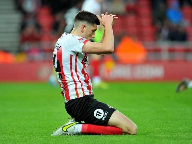 Stewart missed the Roma with a minor injury, yet the move was thought to be precautionary. Sunderland struggled up front without a focal point. However, Stewart returned to the side to face Dundee.