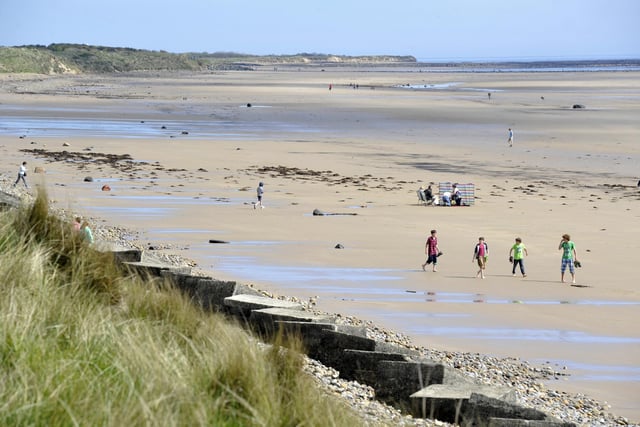 A stunning stretch of sand with plenty of space - plus facilities to boot in the park! Load up the car and hopefully enjoy some sunshine at this Northumberland beauty spot.
