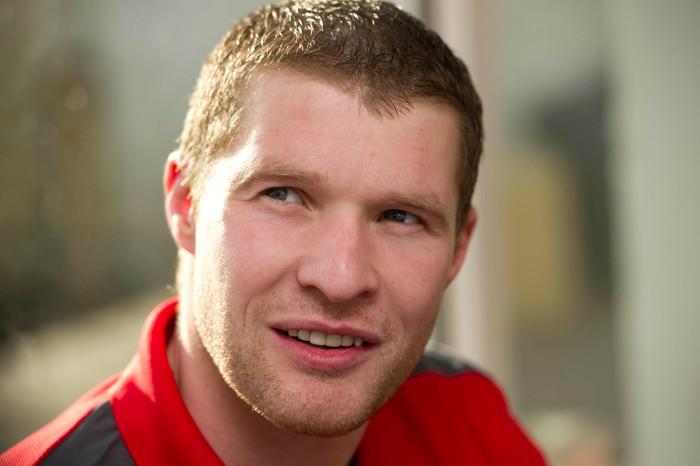 Late call-up to replace David Marshall in the squad, but didn't feature. Later went on to play for Dunfermline after long spell playing back-up with Everton.
