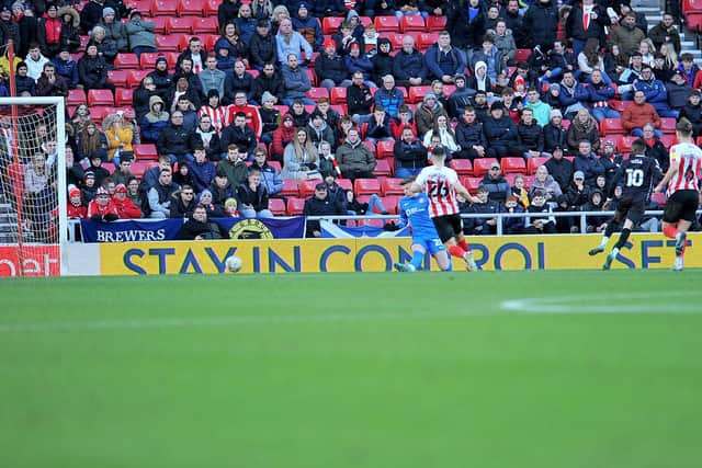 MK Dons take the lead at the Stadium of Light