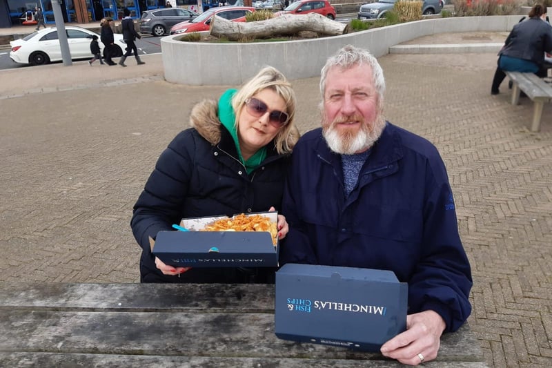 Kelly and Ian Weyms "really enjoyed" their fish and chips.