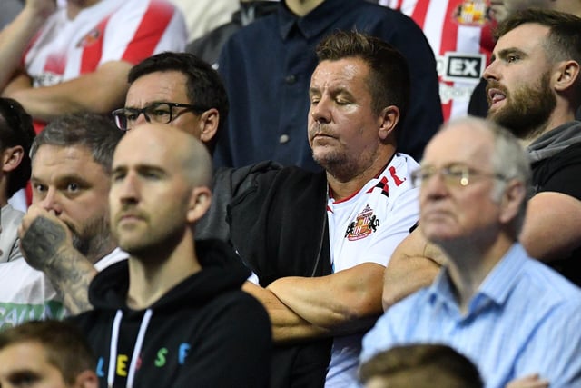Safc Reading Sunderland fan picture gallery as SAFC and Reading fans pay tribute to ...