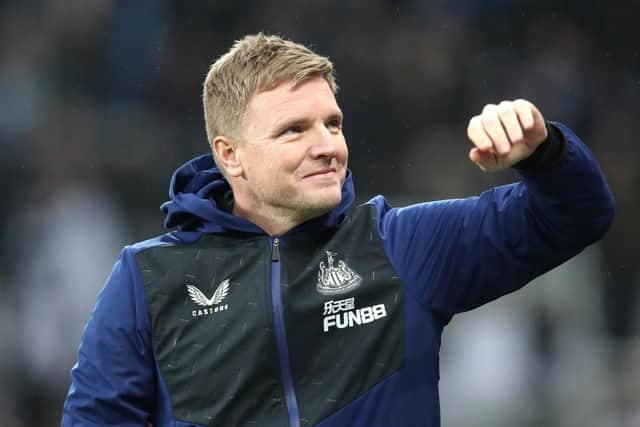 Eddie Howe, Manager of Newcastle United acknowledges the fans prior to the Premier League match between Newcastle United  and  Manchester United at St James' Park on December 27, 2021 in Newcastle upon Tyne, England. (Photo by Ian MacNicol/Getty Images)