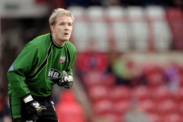 Andy Woodman playing for Brentford.