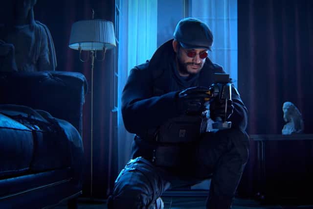 Crimson Heist introduces us to Flores, a 'sly and tactical' Argentinian Attacked who 'knows how to mix precision and passion' (Image: Ubisoft)