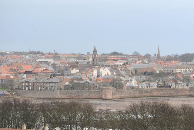 Quietly located on the Lowry trail, just behind the quay walls, Indigo House is truly at the centre of historic Berwick-upon-Tweed.