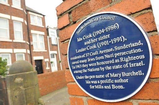 The blue plaque dedicated to Ida and Louse Cook near the Chesters pub on Chester Road.
