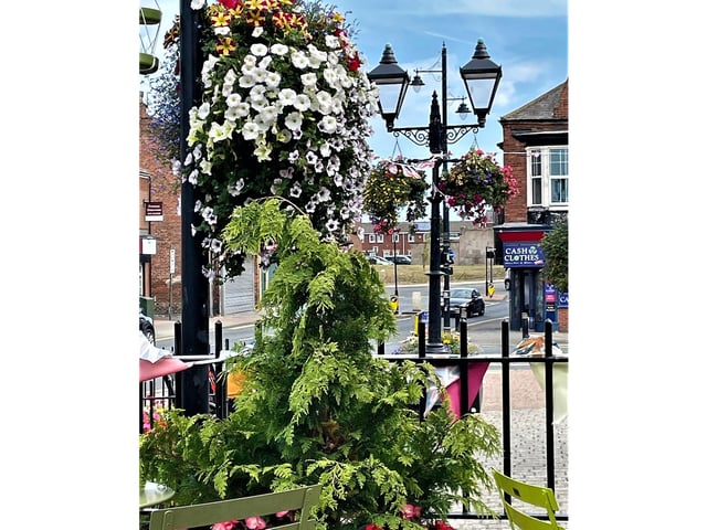 The display brightens up Soutwick.