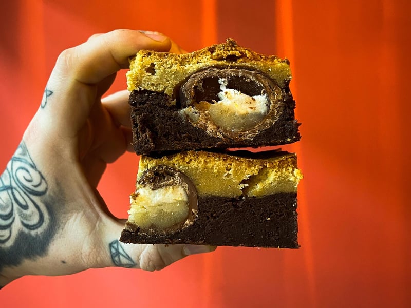 Chef David Hetherington of Glasgow's Locker Hyndland has created a brookie - a brownie and cookie hybrid - for Easter. It features a heart of Creme Eggyness.
www.lockerhyndland.co.uk