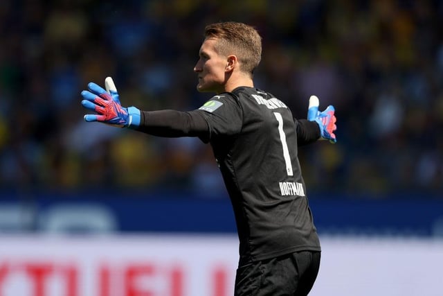 If Hoffmann had played two more games for Sunderland last season he would have triggered a clause in his contract for the club to sign him permanently, following promotion from League One. Instead the 23-year-old goalkeeper returned to parent club Bayern Munich before signing for Bundesliga 2 side Eintracht Braunschweig, where he has started just two of nine league games this campaign.