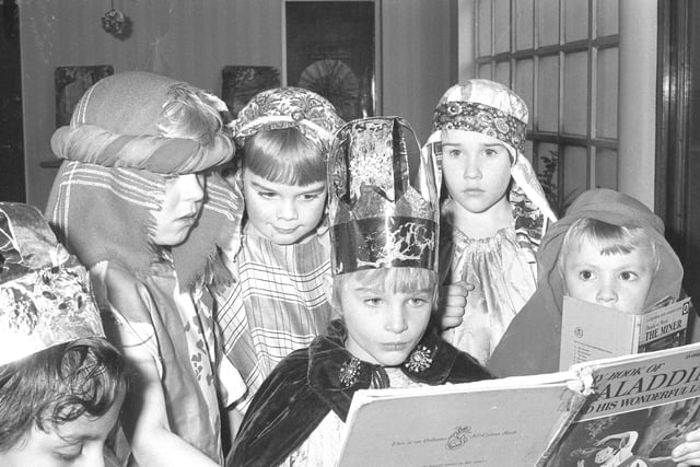 Hill View Infants Nativity in 1973 and here are the wise men and shepherds.