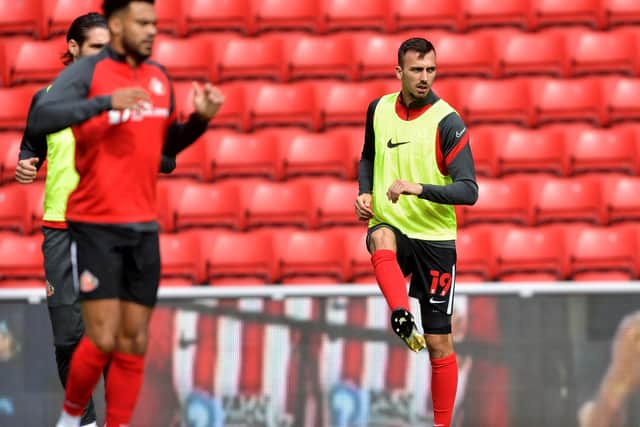 The forgotten Sunderland man who could help solve a problem position for Lee Johnson next season