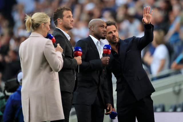 LONDON, ENGLAND - AUGUST 10: Sky Sports presenter Kelly Cates and former footballers Rafael van der Vaart, Nigel Reo-Coker and Jamie Redknapp look on prior to the Premier League match between Tottenham Hotspur and Aston Villa at Tottenham Hotspur Stadium on August 10, 2019 in London, United Kingdom. (Photo by Marc Atkins/Getty Images)