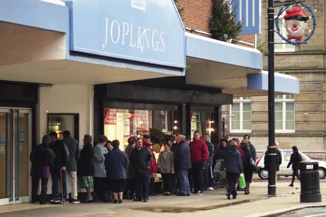 The queue at Joplings in 1997 - who doesn't love a trip to the sales!
