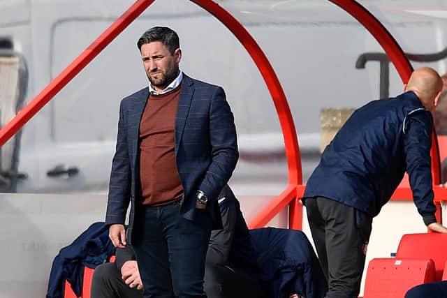 Lee Johnson has named his Sunderland team to face Lincoln City