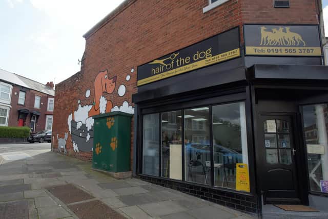 The mural on the salon in Durham Road