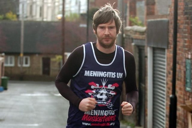 David Craig, aka Jaff from the band Futureheads, was taking part in the London Marathon in 2010.