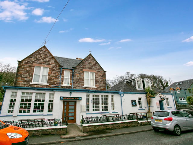 Plockton Inn has been run by the same family for the past 23 years, winning several awards for its food